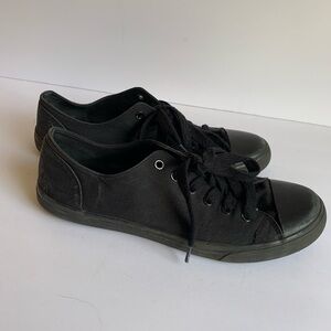 Mossimo black sneakers size 9